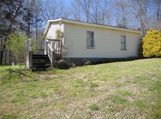 111 Moonlight Trl, Pickens, SC 29671