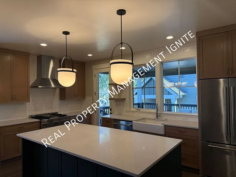 2242 NW Reserve Camp Ct — Photo 2