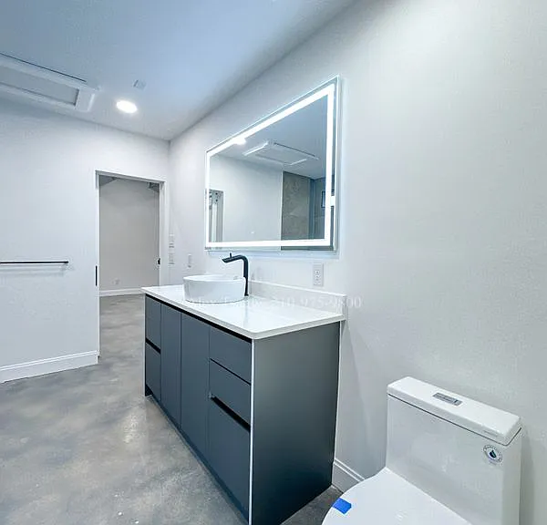 630 Montana St #202 — Photo 5