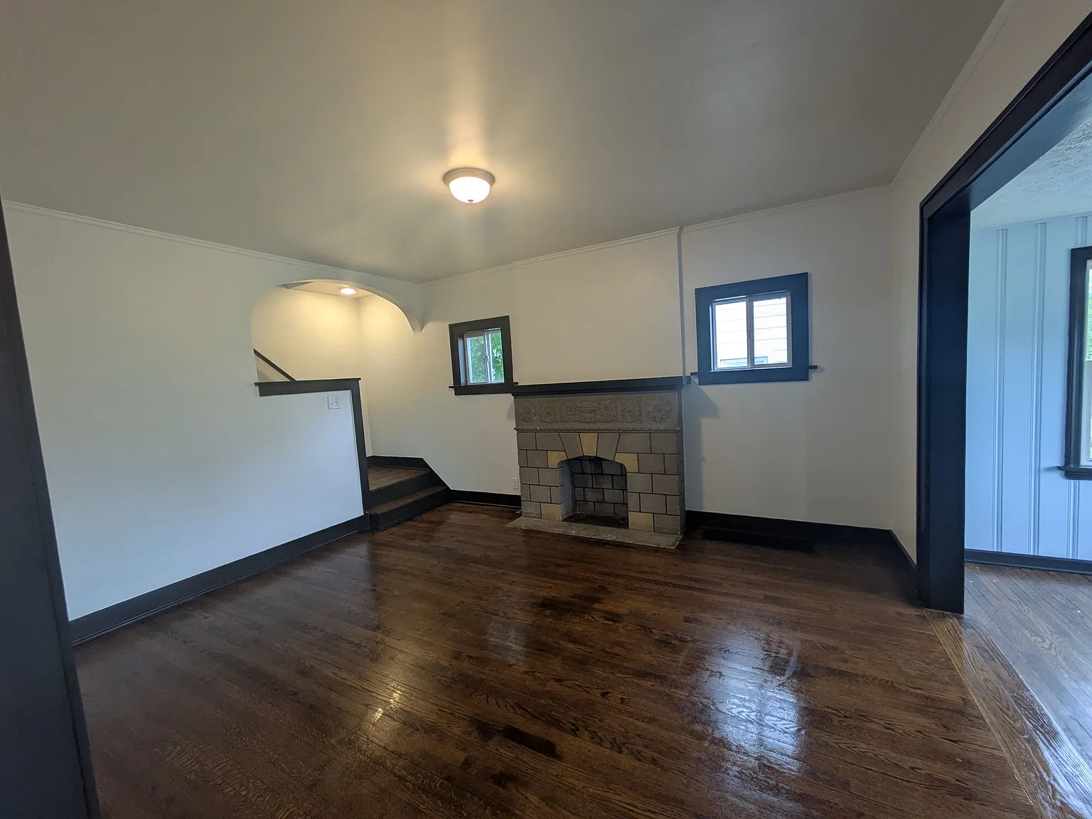 2 bed, 1.0 bath, 1108 sqft, $1,200 — Photo 3