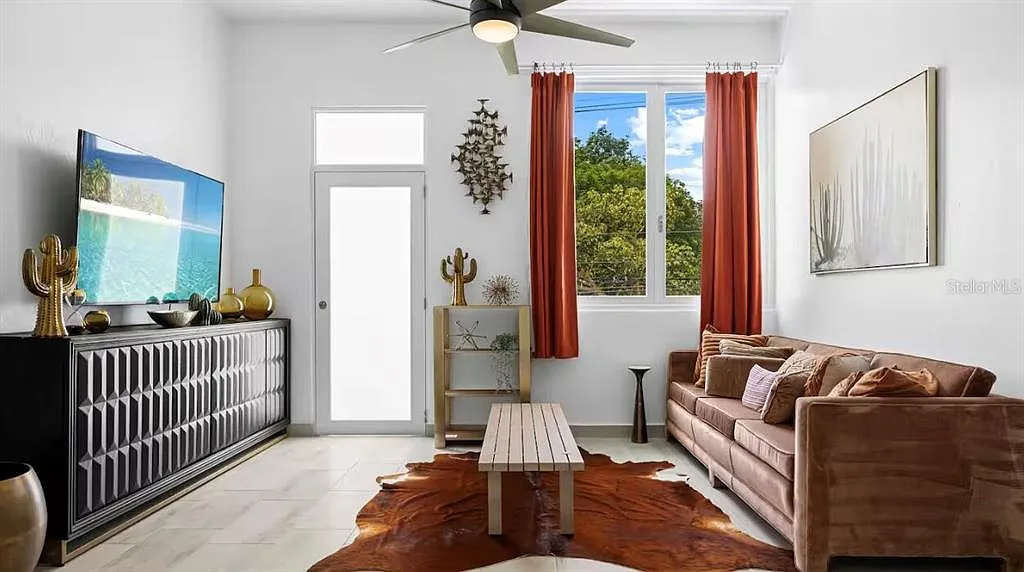 3 bed, 1.0 bath, 1200 sqft, $2,500 — Photo 4