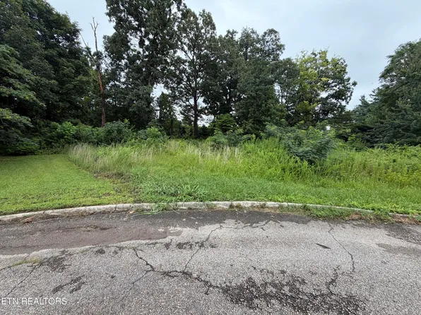 4704 Tomache Dr, Knoxville, TN 37909