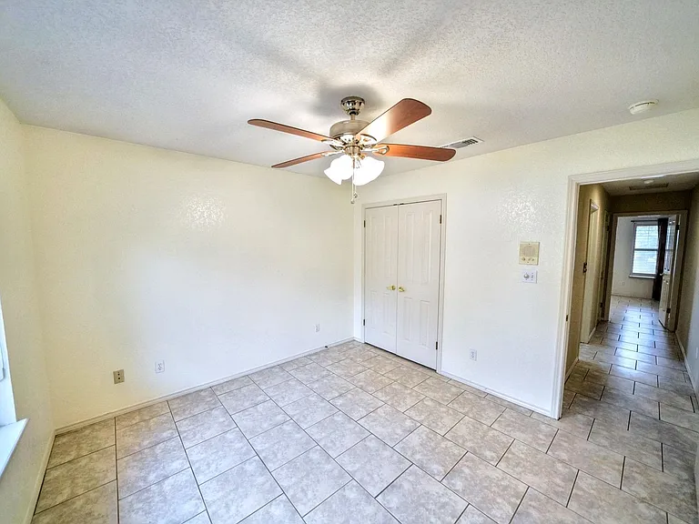 1508 Mount Laurel — Photo 37