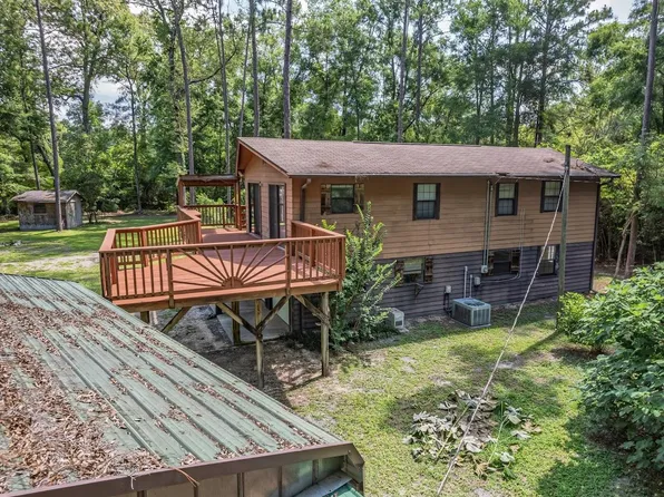 4 Summer Ln, Crawfordville, FL 32327