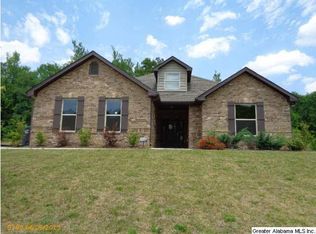 3252 Cahaba Manor Dr, Trussville, AL 35173