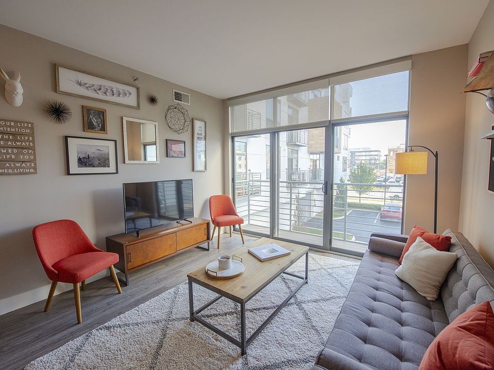 1st image of 600 W Goodale St #447