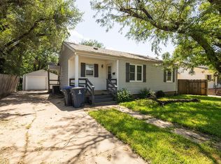 1409 Edgemoor St, El Dorado, KS 67042
