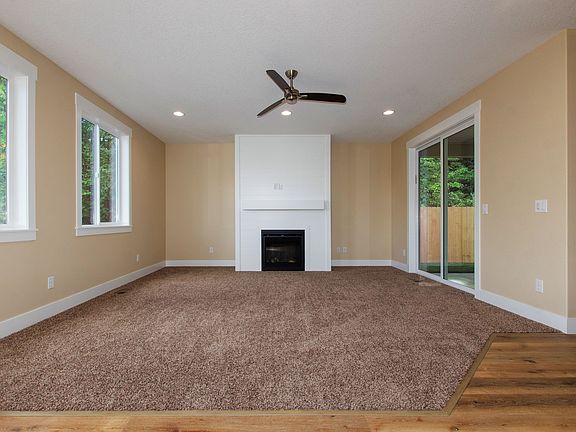 5th image of 1405 NW 117th Cir