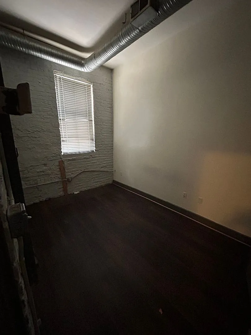 1100 Hull Street Apartments — Photo 4