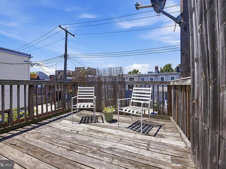 122 N Ellwood Ave — Photo 24