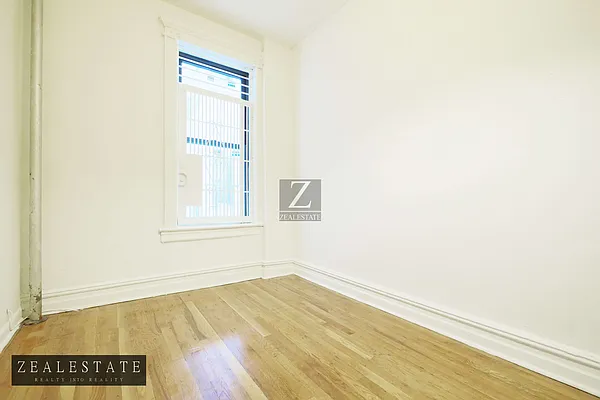 Rented by ZealEstate Group Inc | media 15