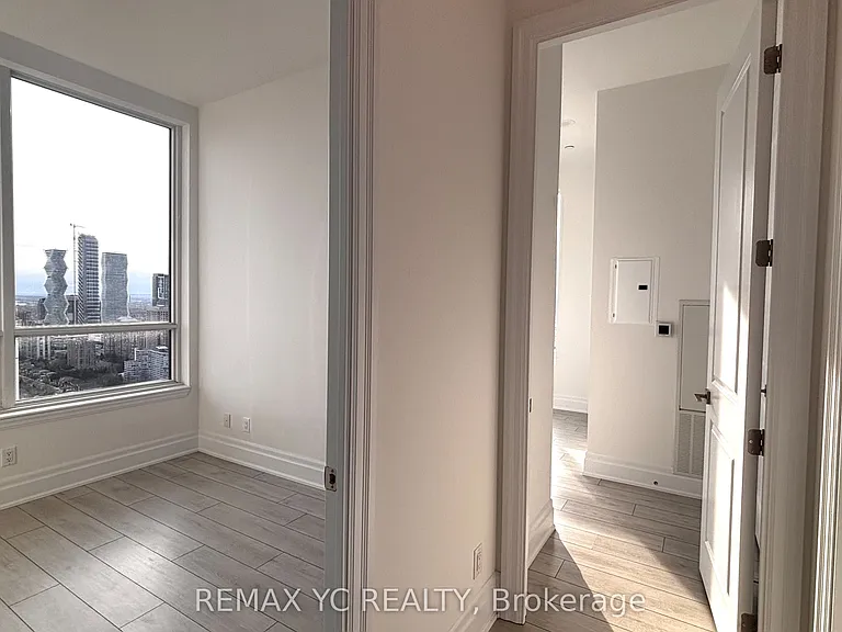 30 Elm Dr W #Penthouse 06 — Photo 17
