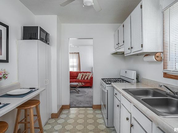 5th image of 3427 Fillmore Ln