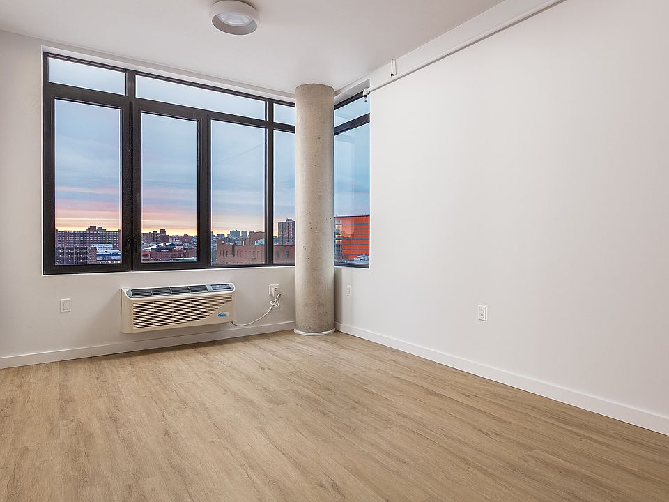 1st image of 276 Grand Concourse #620N