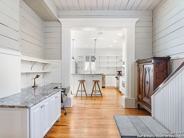 702 W French Pl — Photo 19