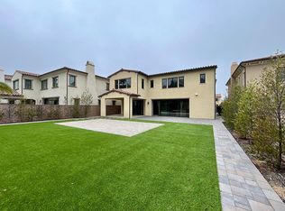 221 Clear Fls, Irvine, CA 92602