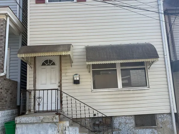 318 10th St, Pittsburgh, PA 15215