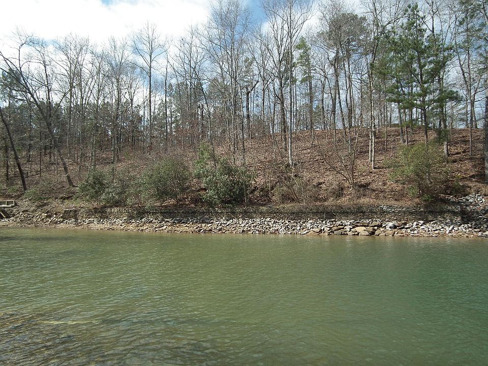 2nd image of 100 Mason Rd