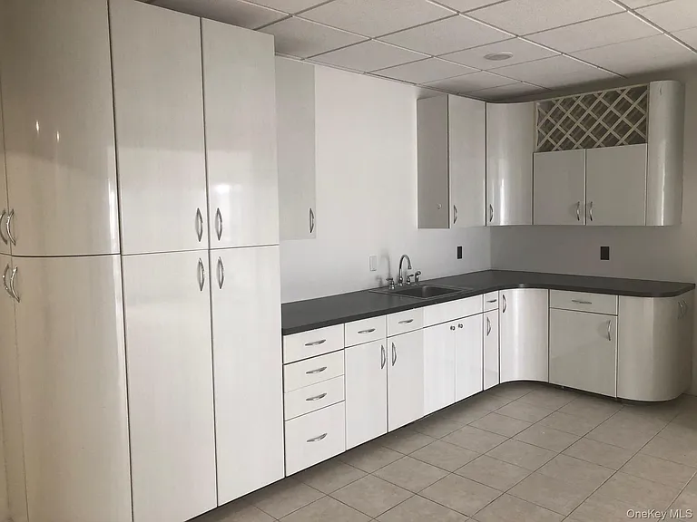695 Piermont Ave — Photo 5
