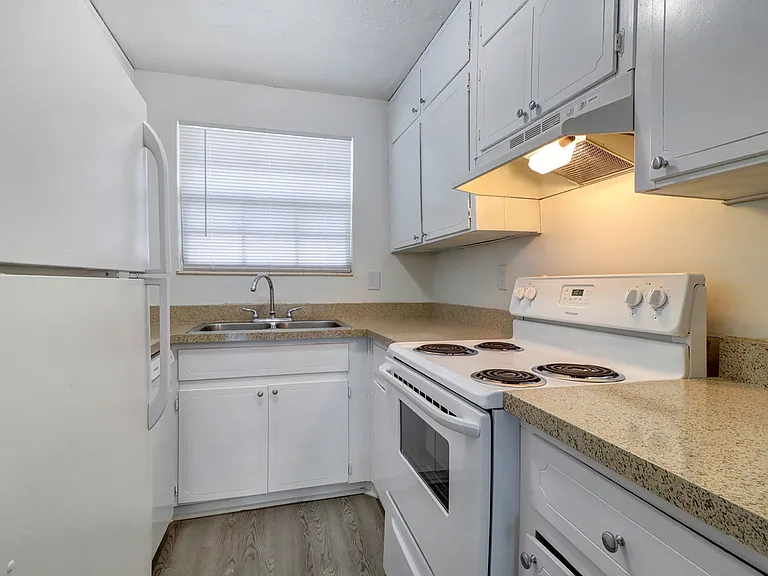 2x1 Kitchen