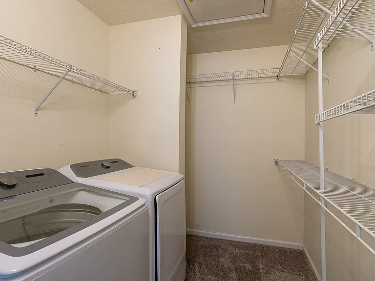 5281 Aruba Cir — Photo 11