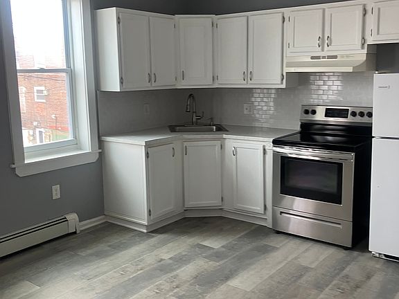 3rd image of 5245 Glenloch St Floor 2