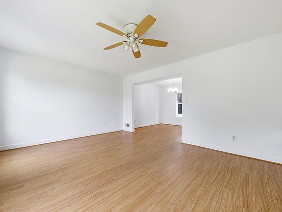 3rd image of 20104 Westerly Ave