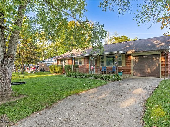 2nd image of 405 Cato Ct