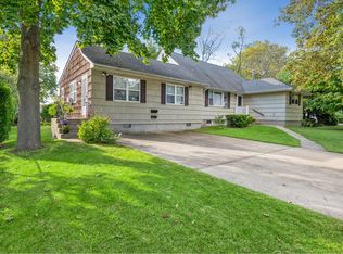 136 Nassau Ave, West Babylon, NY 11704