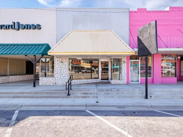 110 Commercial Ave, Coleman, TX 76834
