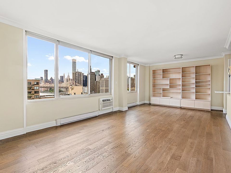 1st image of 555 Main St APT 1608