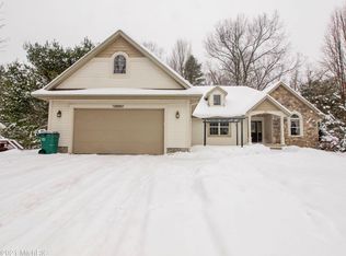 2272 Northwind Dr, Twin Lake, MI 49457