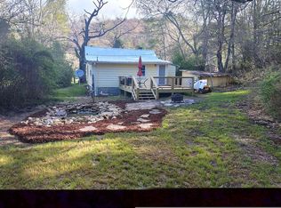 652 Muskrat Creek Rd, Hayesville, NC 28904
