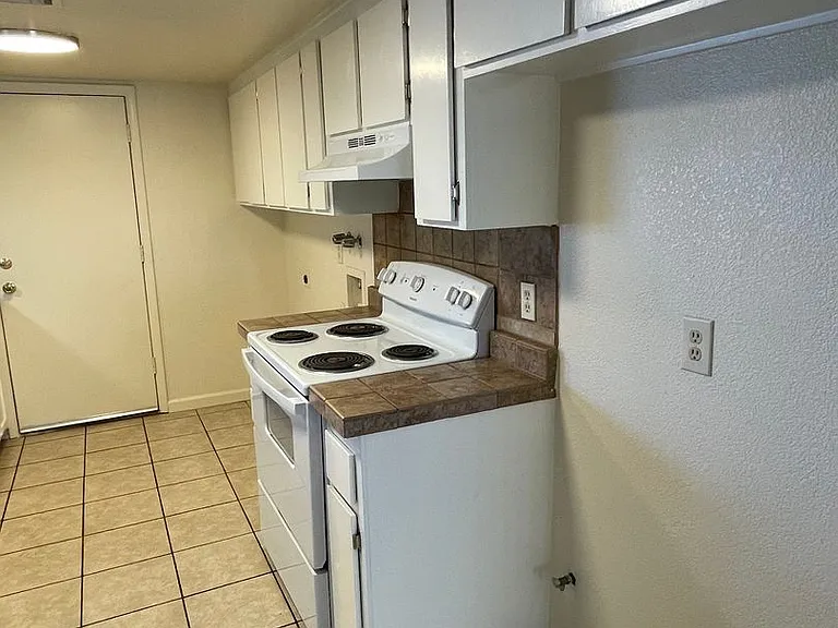 3090 Bounty Ln — Photo 13