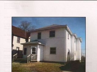 414 1/2 S 5th St, Burlington, IA 52601