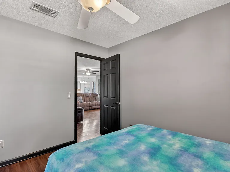 606 Windhaven Dr — Photo 23