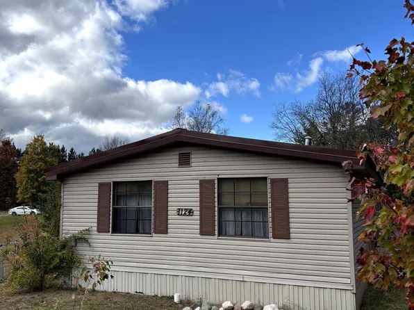 1124 W Eddy School Rd, Bellaire, MI 49615