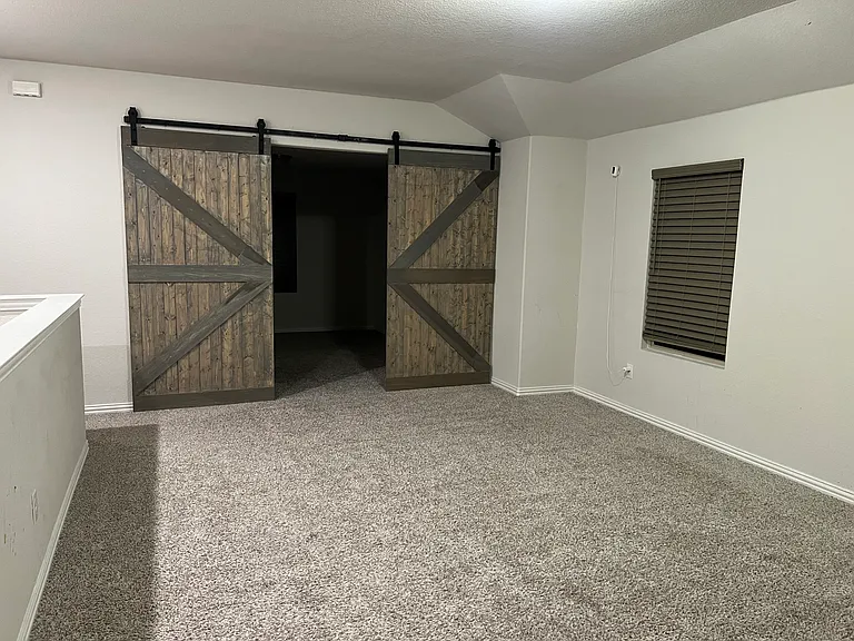1425 Rolling Fox Dr — Photo 19