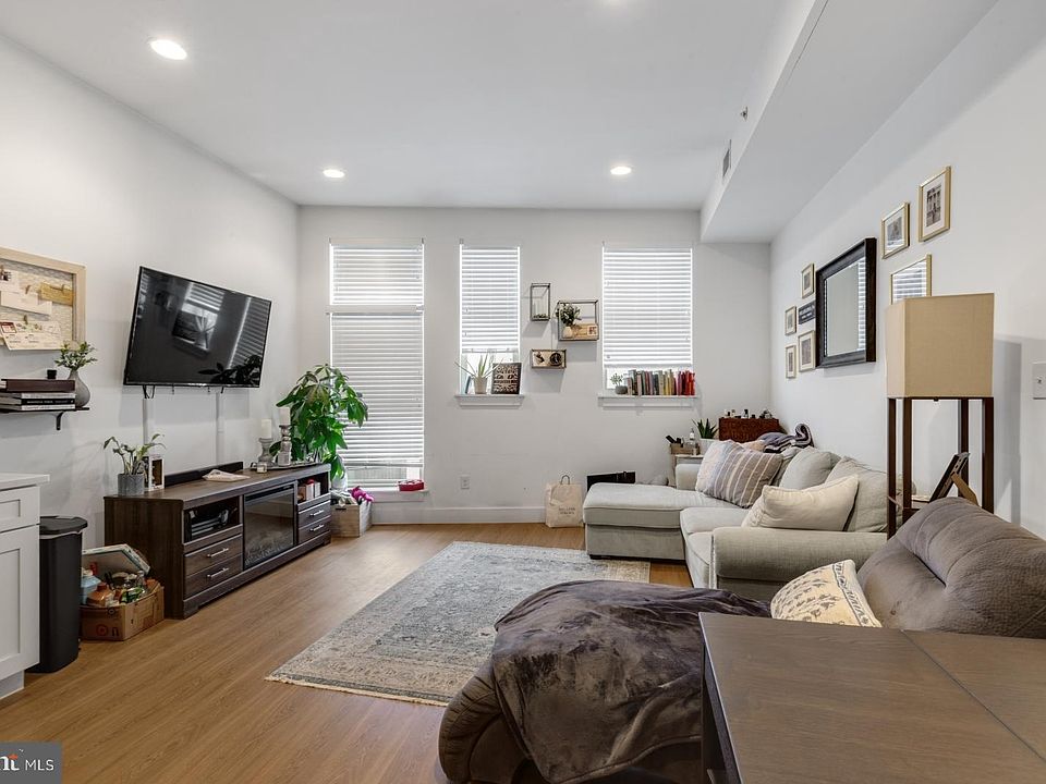 1st image of 1414 Frankford Ave