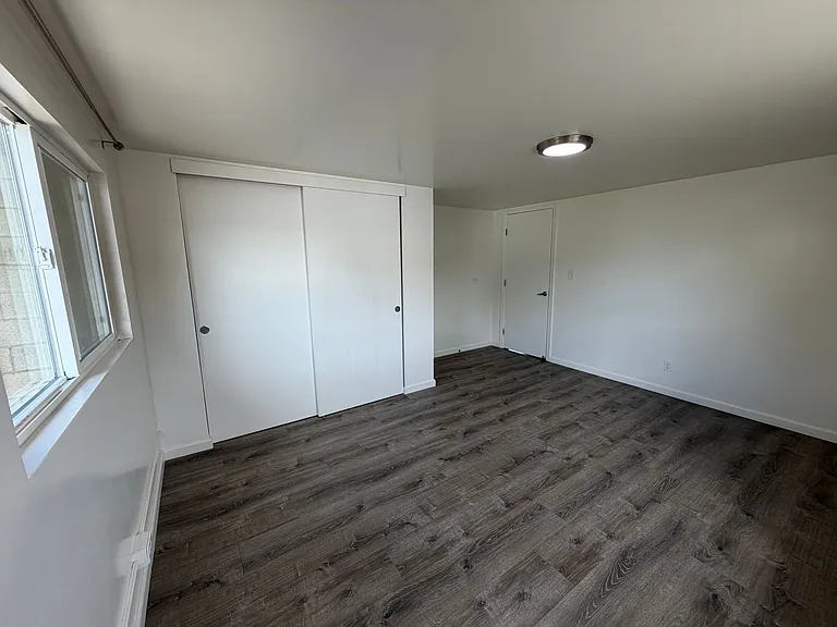 2048 S Beretania St — Photo 6