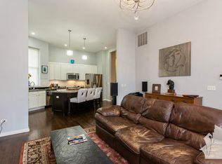 2125 W Washington Blvd #B, Chicago, IL 60612