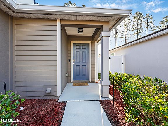 4th image of 8328 CAPE FOX Drive