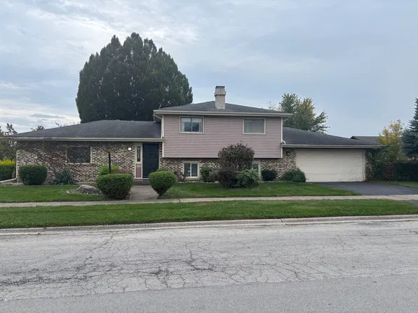 18506 Clyde Ave, Lansing, IL 60438