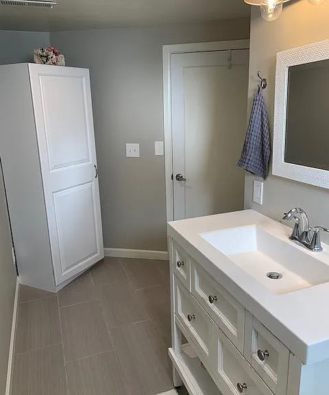 324 E 100 N — Photo 15