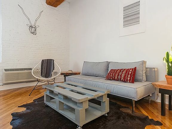 5th image of 101 Sutton St #324