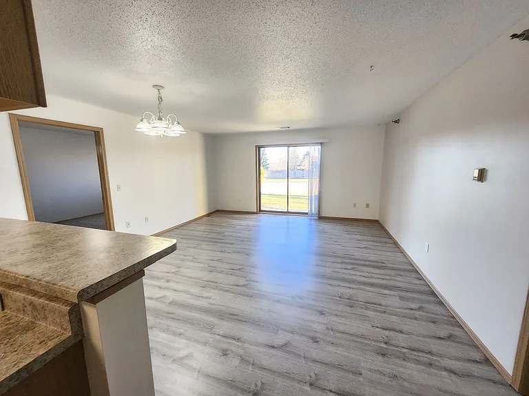 Prairie Gardens Apartments — Photo 7