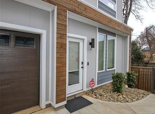 212 Walnut Ave, Charlotte, NC 28208