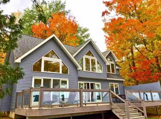 5040 Lakeshore Rd, Deckerville, MI 48427