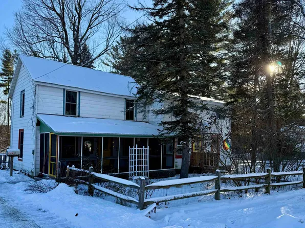 35 Prospect St, Norwood, NY 13668