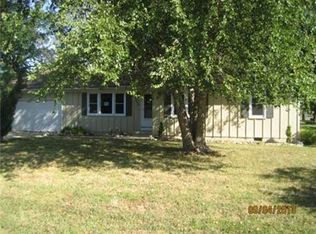 6507 Monsees Dr, Sedalia, MO 65301
